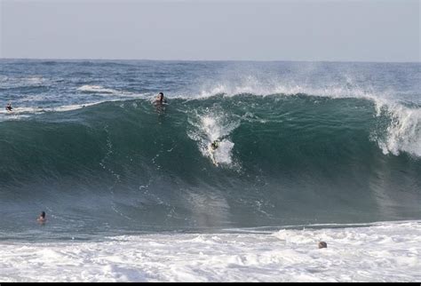 Evento de ondas gigantes estreia no Rio previsão de ondulações de