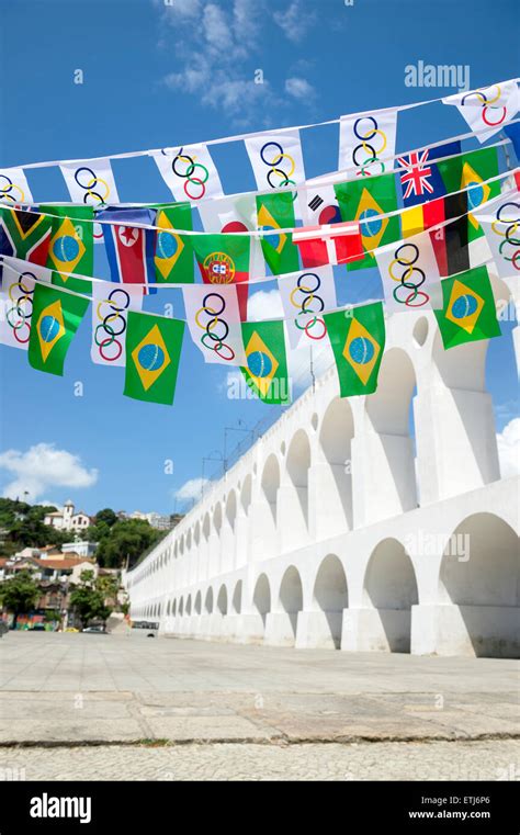 Rio olympics japan flag hi-res stock photography and images - Alamy