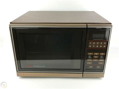 Vintage Amana Radarange Microwave Oven Touchmatic Rs P