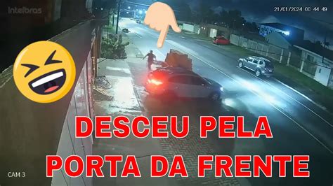 Carro Metr Lhad E Motorista Sai Ileso Pela Porta Da Frente Youtube