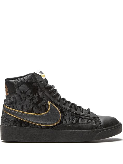 Nike Blazer Mid Sneakers In Black Modesens