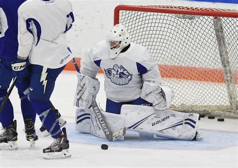 Tampa Bay Lightning Rotates Goalies With Syracuse Crunch Again