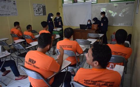 Budidaya Pakan Alami Wbp Lapas Kelas I Malang Bersama Mahasiswa