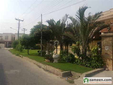 House Is Available For Sale Paf Falcon Complex Gulberg Lahore