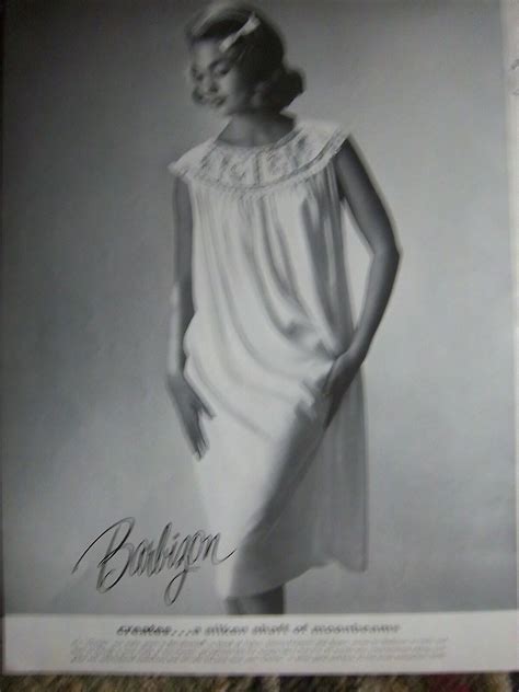 1962 Vintage Barbizon Womens Lingerie Silk Shaft Moonbeams Gown