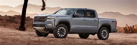 2023 Nissan Frontier vs. Toyota Tacoma | Bob Moore Nissan