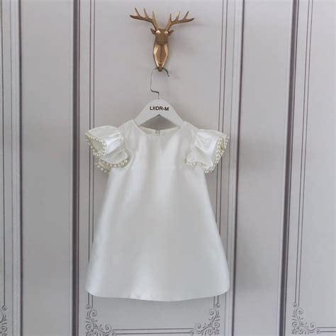 Robe blanche de baptême pour bébés filles robes en satin trapèze avec