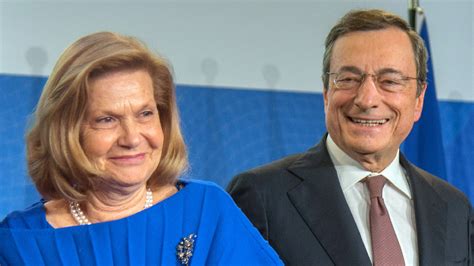 Mario Draghi Premiato Statista Dell Anno A New York Io Donna