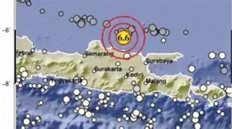 Gempa M 6 6 Guncang Tuban Terasa Hingga Jember Warga Keluar Rumah