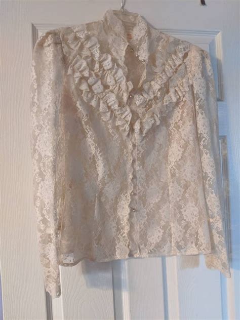 Beautiful Victorian Ivory Lace Blouse Gem