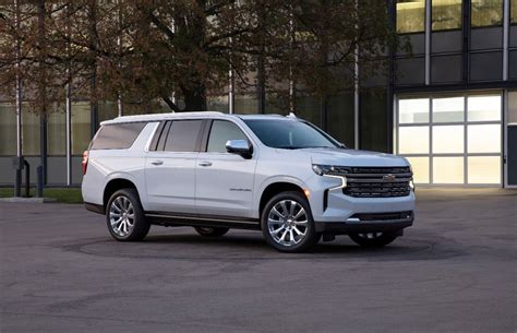 2022 Chevrolet Suburban Rst — The Car Mom Car Reviews And Car Buying Tips For Moms