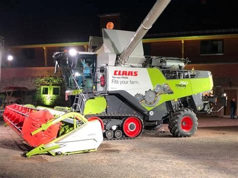 Claas Nouvelle Gamme De Moissonneuses Batteuses Trion Agrartechnik