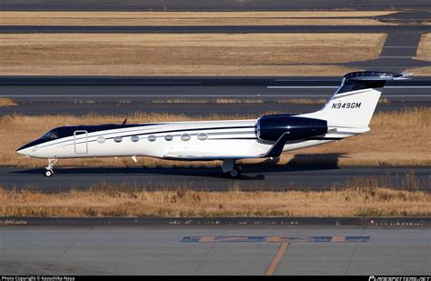 N949GM Private Gulfstream Aerospace G V SP Gulfstream G550 Photo By