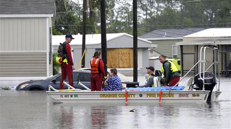 Huracán Ian Casa Y Autos En Orlando Están Bajo El Agua Tras El Paso Del Sistema Shows