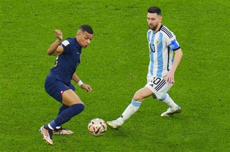 Messi Haaland Dan Mbappe Bersaing Jadi Pemain Terbaik Dunia