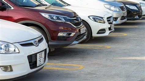 Parcheggi impossibili si può tenere il posto per qualcun altro