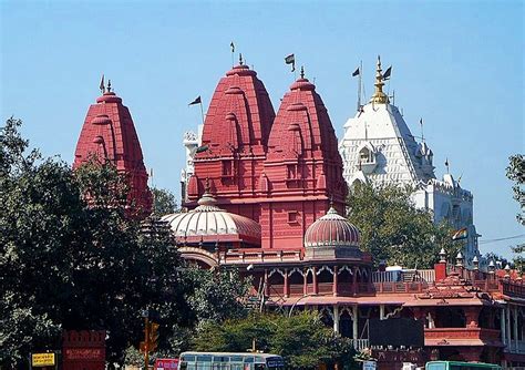 Jainism Articles and Essays: Lal Jain Mandir at Delhi