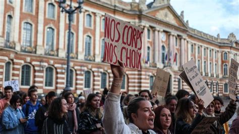 Droit Livg Dans La Constitution Tout Savoir Sur La Proposition De