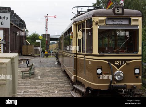 Nostalgische Stra Enbahn Fotos Und Bildmaterial In Hoher Aufl Sung