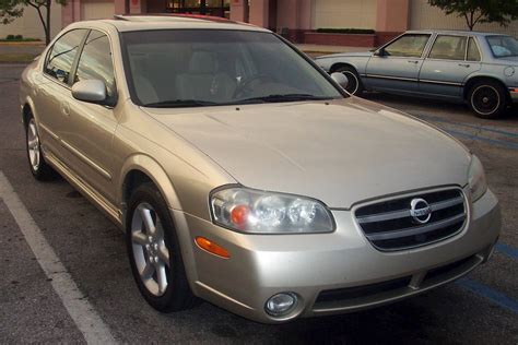 2003 Nissan Maxima SE - Sedan 3.5L V6 Manual