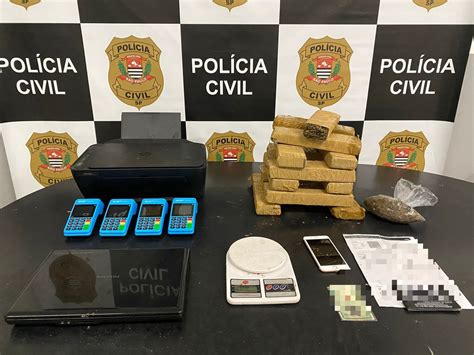 Pol Cia Fecha Dep Sito De Drogas E Prende Homem Suspeito De Estelionato