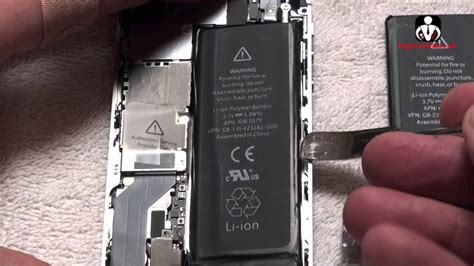 How To Easily Remove Install And Replace An Apple Iphone 4s Battery Youtube