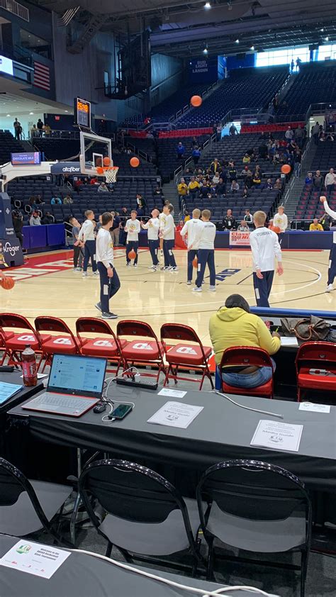 Wosn Sports On Twitter About Minutes Until Game Time At Ud Arena