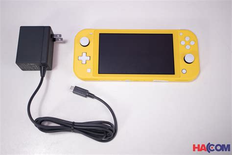 Máy chơi game Nintendo Switch Lite màu vàng