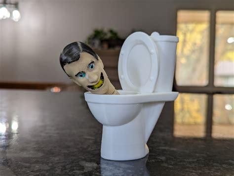 STL file Flexi Skibidi Toilet Models – Articulated/Interactive! 🚽 ・3D ...