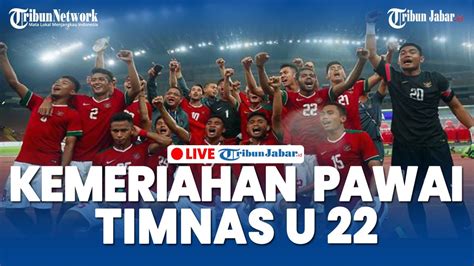 Kemeriahan Pawai Emas Timnas Sepakbola Indonesia U Sea Games