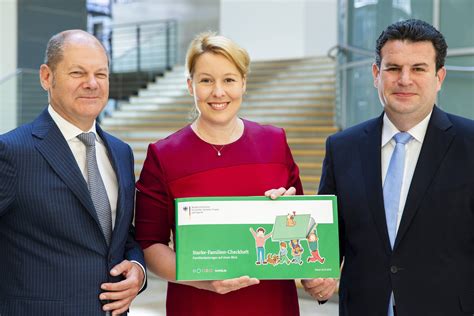 Franziska Giffey Gro Es Paket Gegen Kinderarmut Und F R Starke