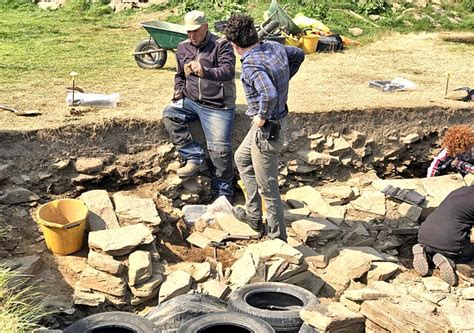 Astonished by the finesse of latest pot sherd decoration – The Ness of Brodgar Project