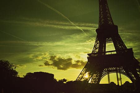 Royalty-Free photo: Eiffel Tower in Paris | PickPik