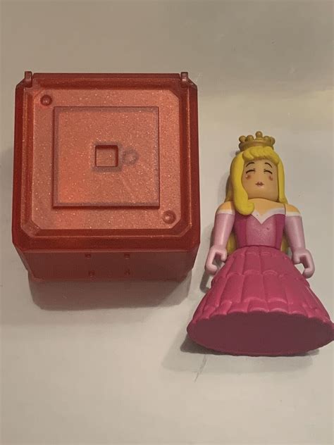 Roblox Celebrity Series 5 Star Sorority Toy And Code