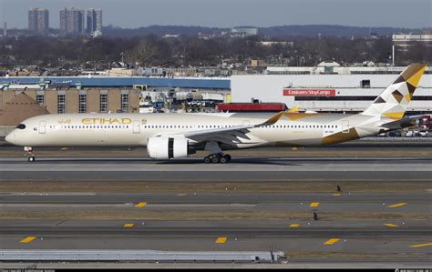 A Xwa Etihad Airways Airbus A Photo By Knighthammer Aviation