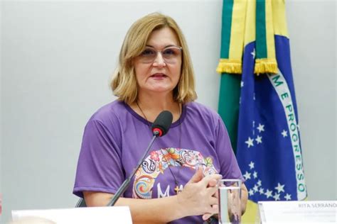 Rita Serrano toma posse como presidente da Caixa Econômica Federal