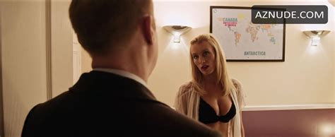 VICTORIA SMURFIT Nude AZNude