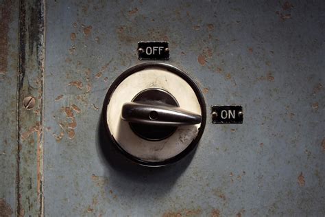 Why Do Isolator Switches Fail And How To Avoid Them Engineer Fix