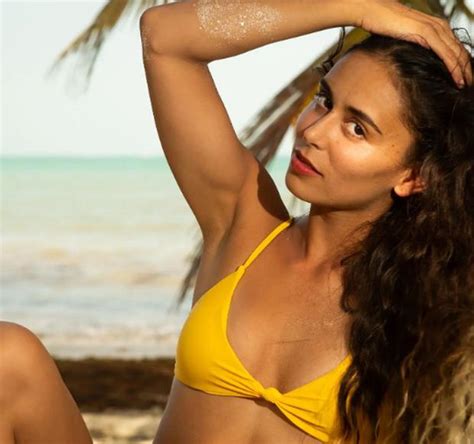 4 Hot Sexy Elsa Garcia Bikini Pics