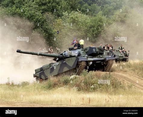 Cacique Mbt Tanque De Batalla Principal Fotograf A De Stock Alamy