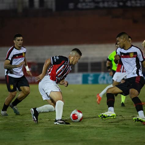 Flamengo Sp Vence O Paulista Em Jundia Em Jogo Eletrizante Pela