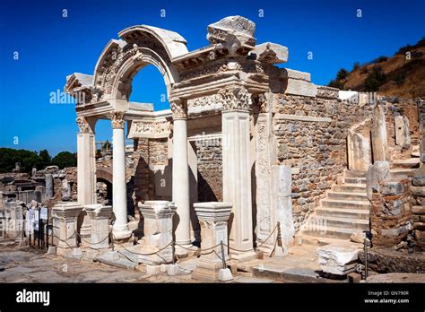 Ephesus Temple Hi Res Stock Photography And Images Alamy