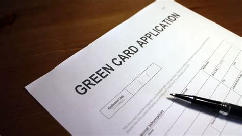 Cómo obtener la Green Card si me encuentro en Estados Unidos