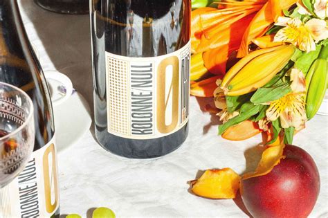 Best Non-Alcoholic Champagne Alternatives 2025