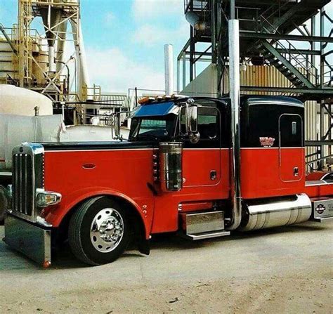 Pin By Ray Leavings On Peter Bilt Trucks Big Trucks Peterbilt Trucks