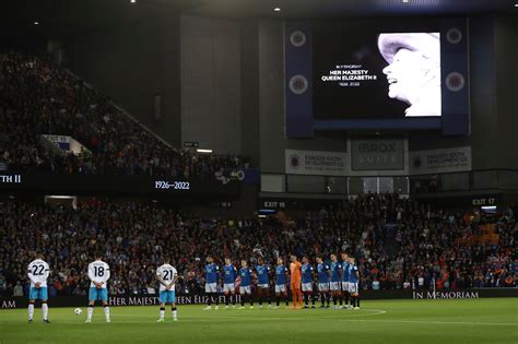 Rangers Desafía A La Uefa Y Toca Himno Nacional Antes De Iniciar Juego