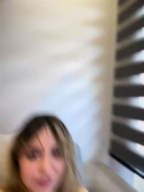 Alirawar I Play With My Pussy Omg