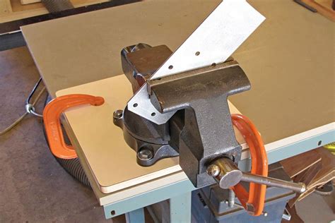 Alok Tools Guide To Selecting The Most Suitable Workbench Vise