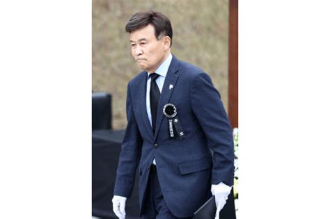 횡령 의혹 김원웅 광복회장 서울 영등포경찰서에서 수사 서울경제