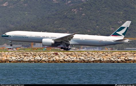 B Kqf Cathay Pacific Boeing Er Photo By Wong Chi Lam Id